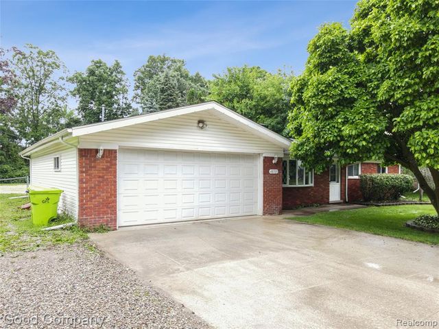 48703 W Ranch Drive, Chesterfield, MI 48051