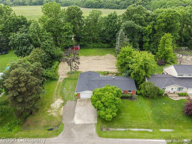 48703 W Ranch Drive, Chesterfield, MI 48051