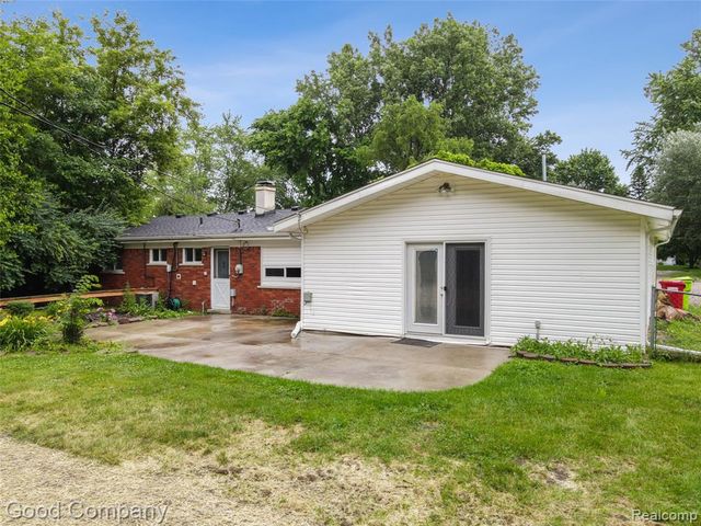 48703 W Ranch Drive, Chesterfield, MI 48051