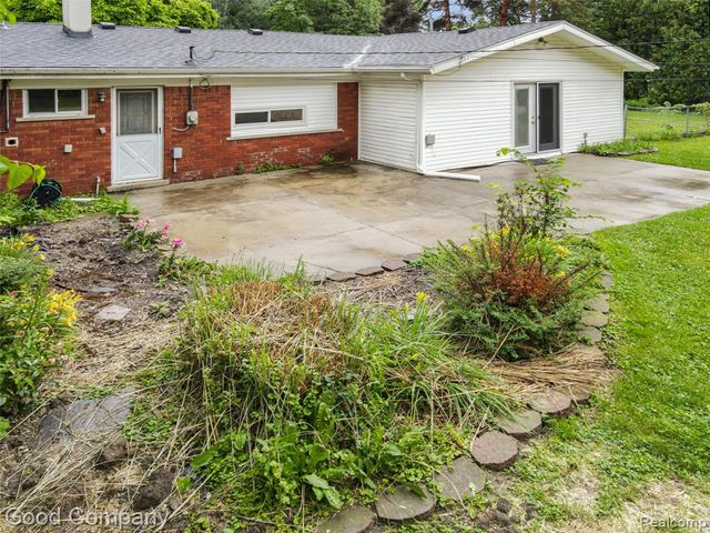 48703 W Ranch Drive, Chesterfield, MI 48051
