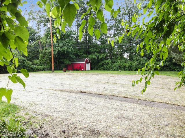 48703 W Ranch Drive, Chesterfield, MI 48051