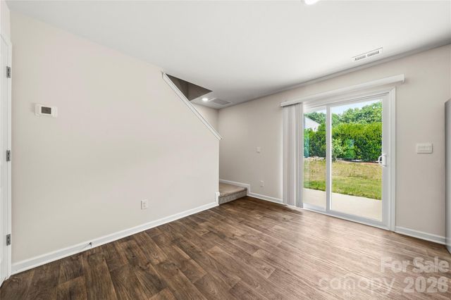 2209 Lilium Drive, Charlotte, NC 28216