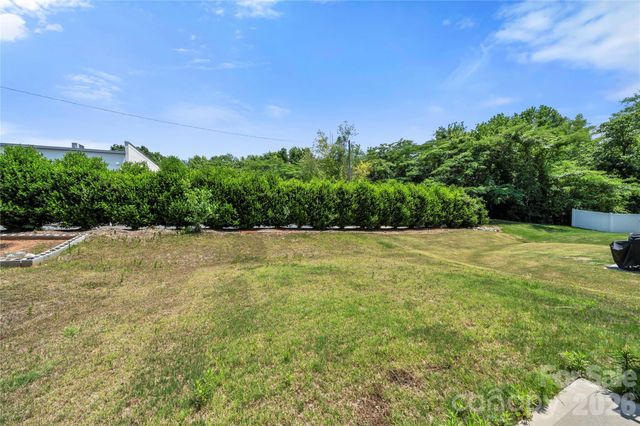 2209 Lilium Drive, Charlotte, NC 28216