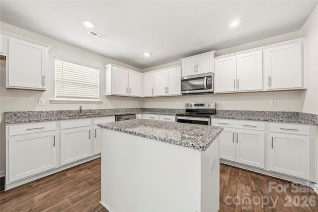 2209 Lilium Drive, Charlotte, NC 28216