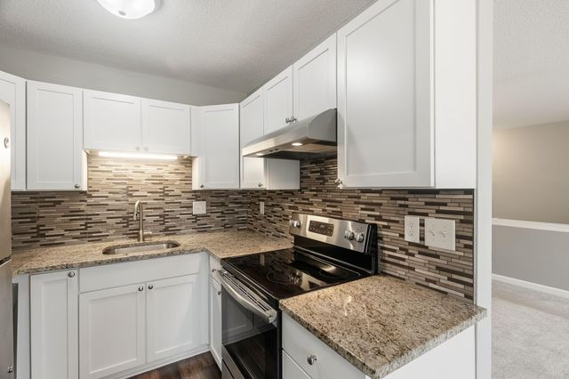 1413 Farrington Street A, Saint Paul, MN 55117