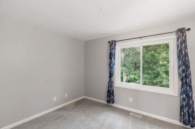 1413 Farrington Street A, Saint Paul, MN 55117