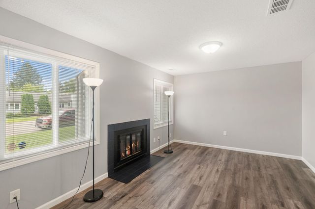 1413 Farrington Street A, Saint Paul, MN 55117