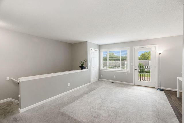 1413 Farrington Street A, Saint Paul, MN 55117