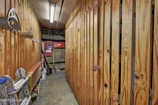 2500 Glenmary Ave APT 203, Louisville, KY 40204