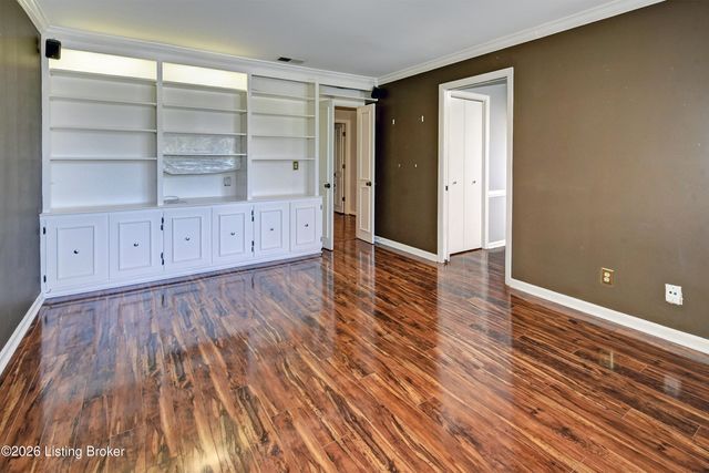 2500 Glenmary Ave APT 203, Louisville, KY 40204