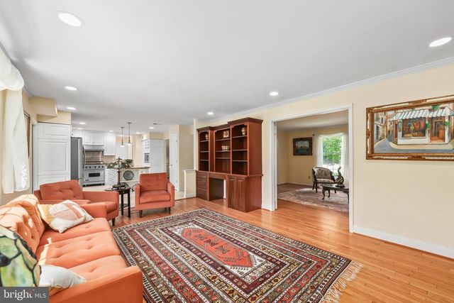 10915 BELGRAVIA CT, Great Falls, VA 22066