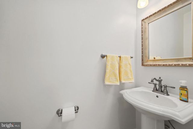 10915 BELGRAVIA CT, Great Falls, VA 22066