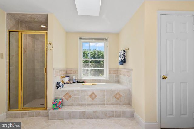 10915 BELGRAVIA CT, Great Falls, VA 22066