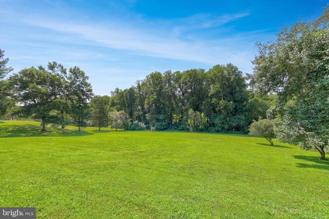 10915 BELGRAVIA CT, Great Falls, VA 22066