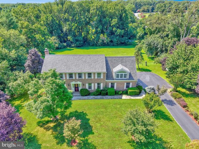 10915 BELGRAVIA CT, Great Falls, VA 22066