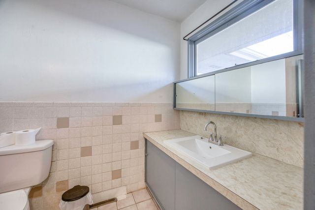 746 N Oak Grove Avenue, Springfield, MO 65802