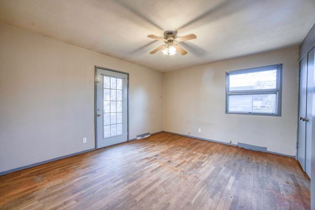 746 N Oak Grove Avenue, Springfield, MO 65802