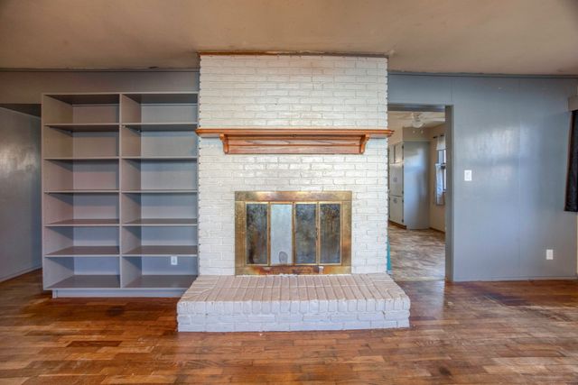 746 N Oak Grove Avenue, Springfield, MO 65802