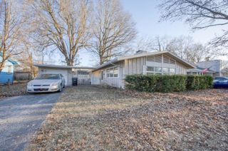 746 N Oak Grove Avenue, Springfield, MO 65802
