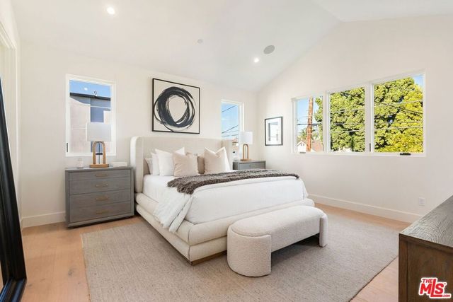 3662 Stoner Avenue, Los Angeles, CA 90066