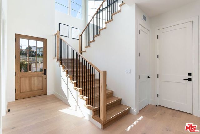 3662 Stoner Avenue, Los Angeles, CA 90066