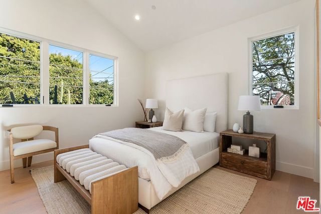 3662 Stoner Avenue, Los Angeles, CA 90066