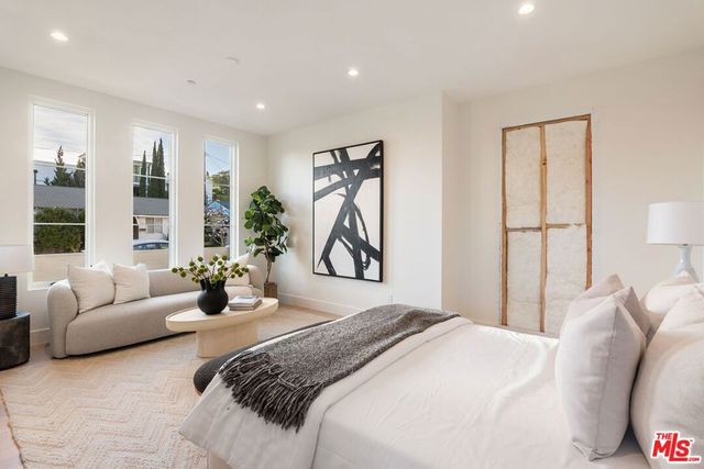 3662 Stoner Avenue, Los Angeles, CA 90066