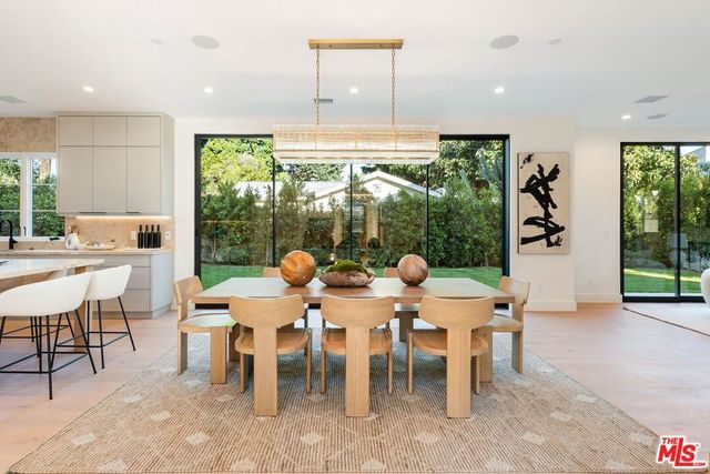 3662 Stoner Avenue, Los Angeles, CA 90066