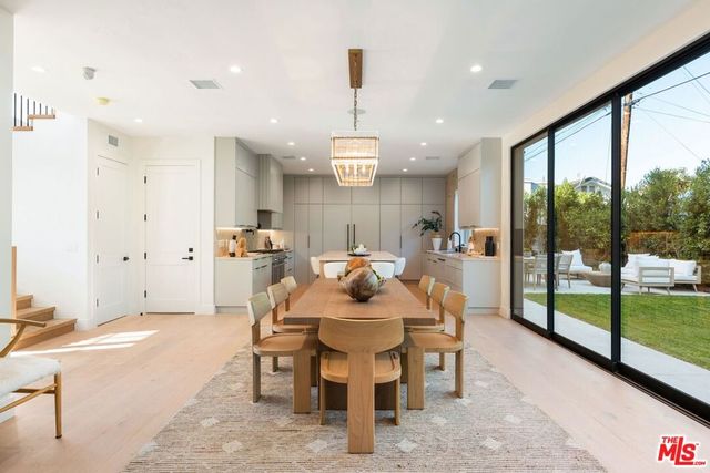 3662 Stoner Avenue, Los Angeles, CA 90066