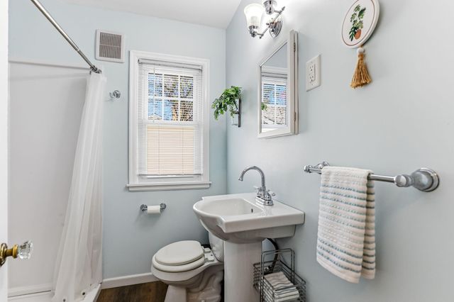 5008 5th Street NE, Columbia Heights, MN 55421