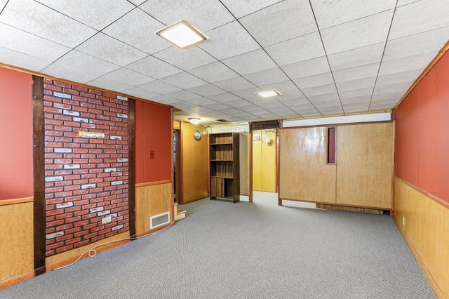 5008 5th Street NE, Columbia Heights, MN 55421