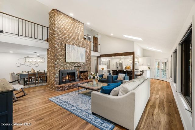 5884 E Hayden Lake Rd, Hayden, ID 83835