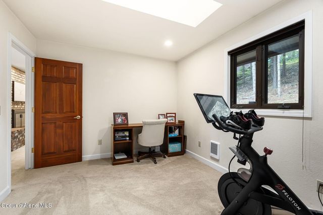 5884 E Hayden Lake Rd, Hayden, ID 83835