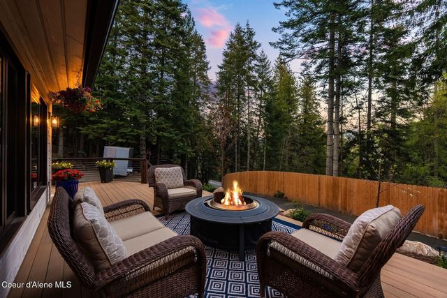 5884 E Hayden Lake Rd, Hayden, ID 83835