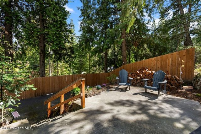 5884 E Hayden Lake Rd, Hayden, ID 83835