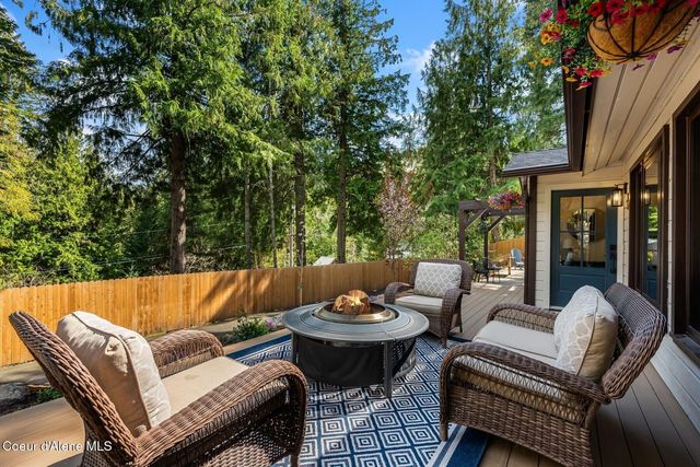 5884 E Hayden Lake Rd, Hayden, ID 83835