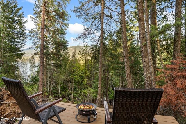 5884 E Hayden Lake Rd, Hayden, ID 83835