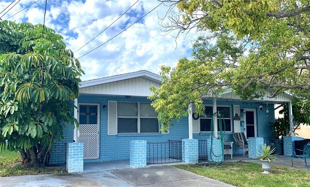 12629 & 12631 1ST ISLE, Hudson, FL 34667