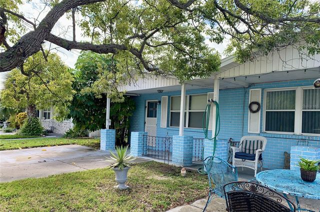 12629 & 12631 1ST ISLE, Hudson, FL 34667