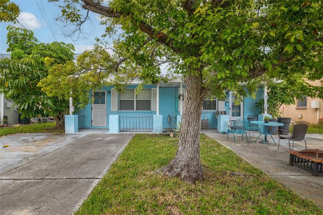 12629 & 12631 1ST ISLE, Hudson, FL 34667