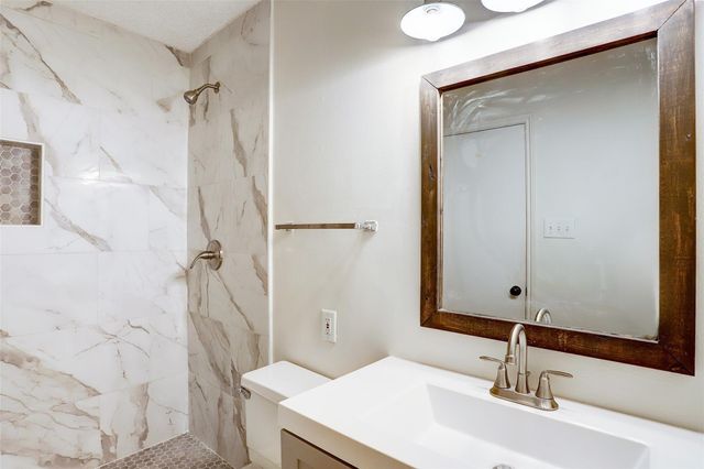 10458 Hammerly Boulevard 66, Houston, TX 77043