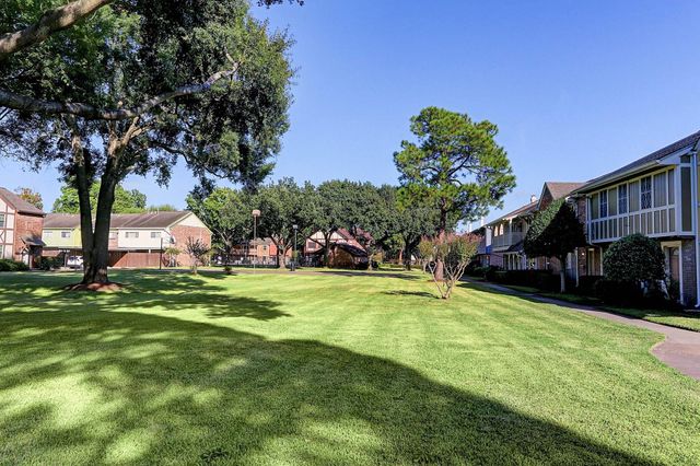 10458 Hammerly Boulevard 66, Houston, TX 77043