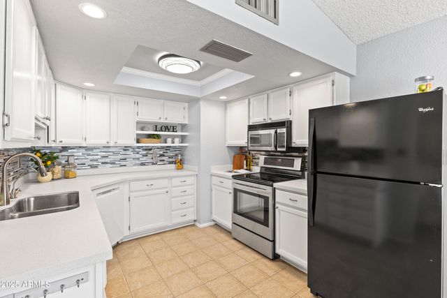 6819 E GRANDVIEW Drive, Scottsdale, AZ 85254