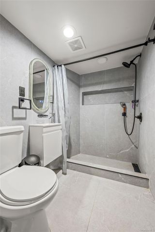 7304 193rd Street, Fresh Meadows, NY 11366