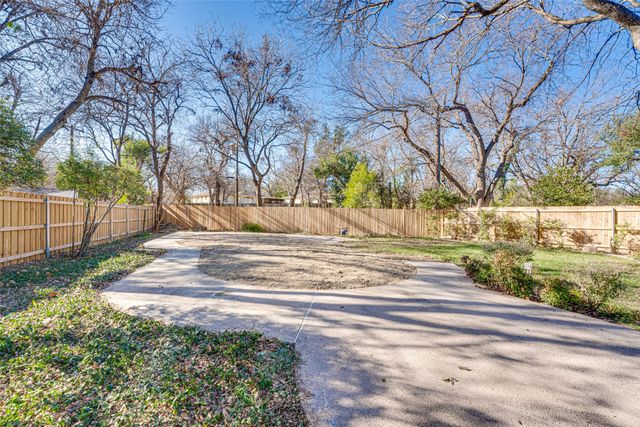 2601 S Glenbrook Drive, Garland, TX 75041