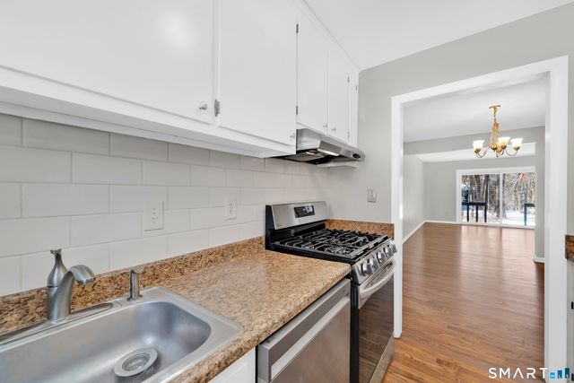 706 Timber Lane 706, Canton, CT 06019