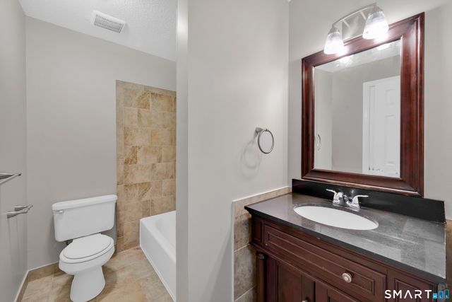 706 Timber Lane 706, Canton, CT 06019