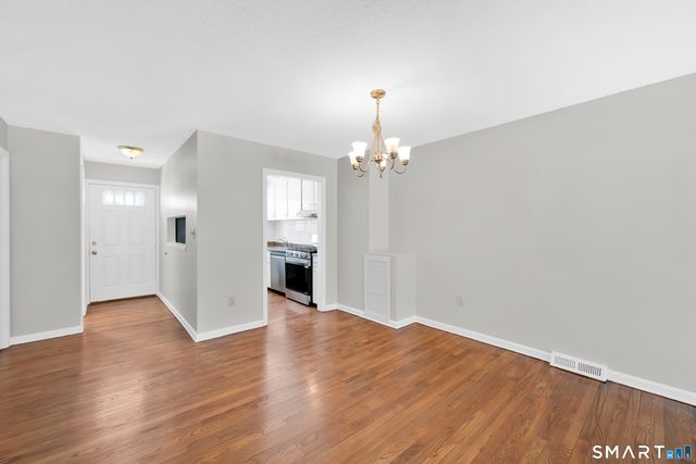 706 Timber Lane 706, Canton, CT 06019