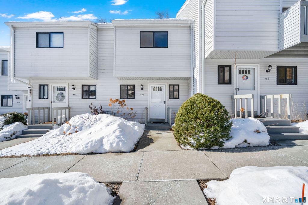 706 Timber Lane 706, Canton, CT 06019