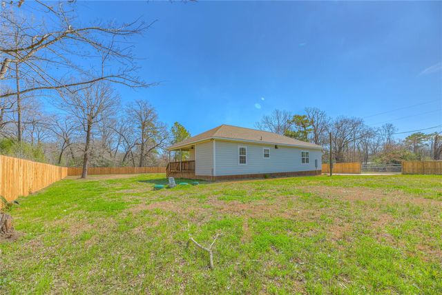 277 Vicksburg Lane, Livingston, TX 77351